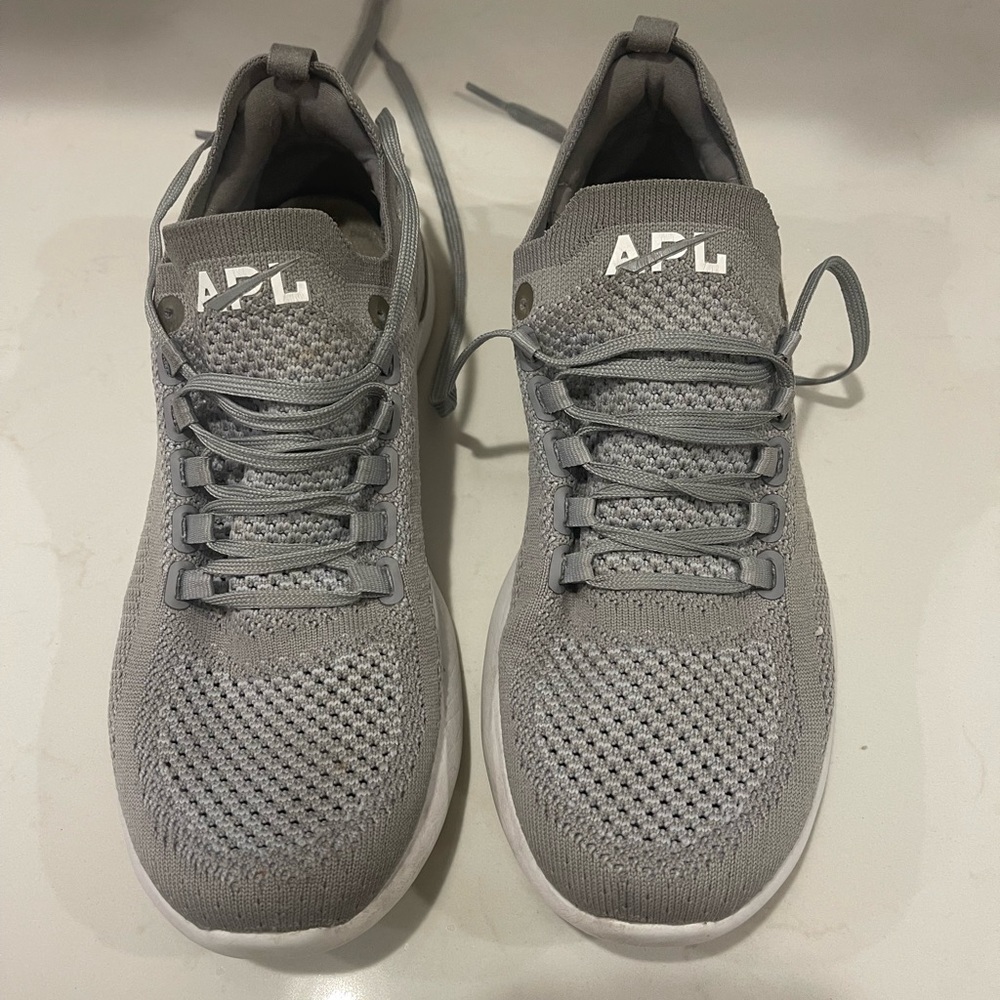 APL sneakers/size 7/gray